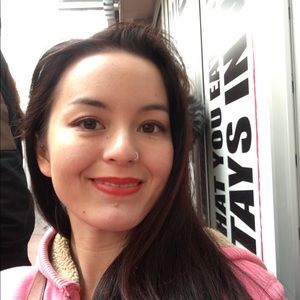 Meet your Posher, Lena